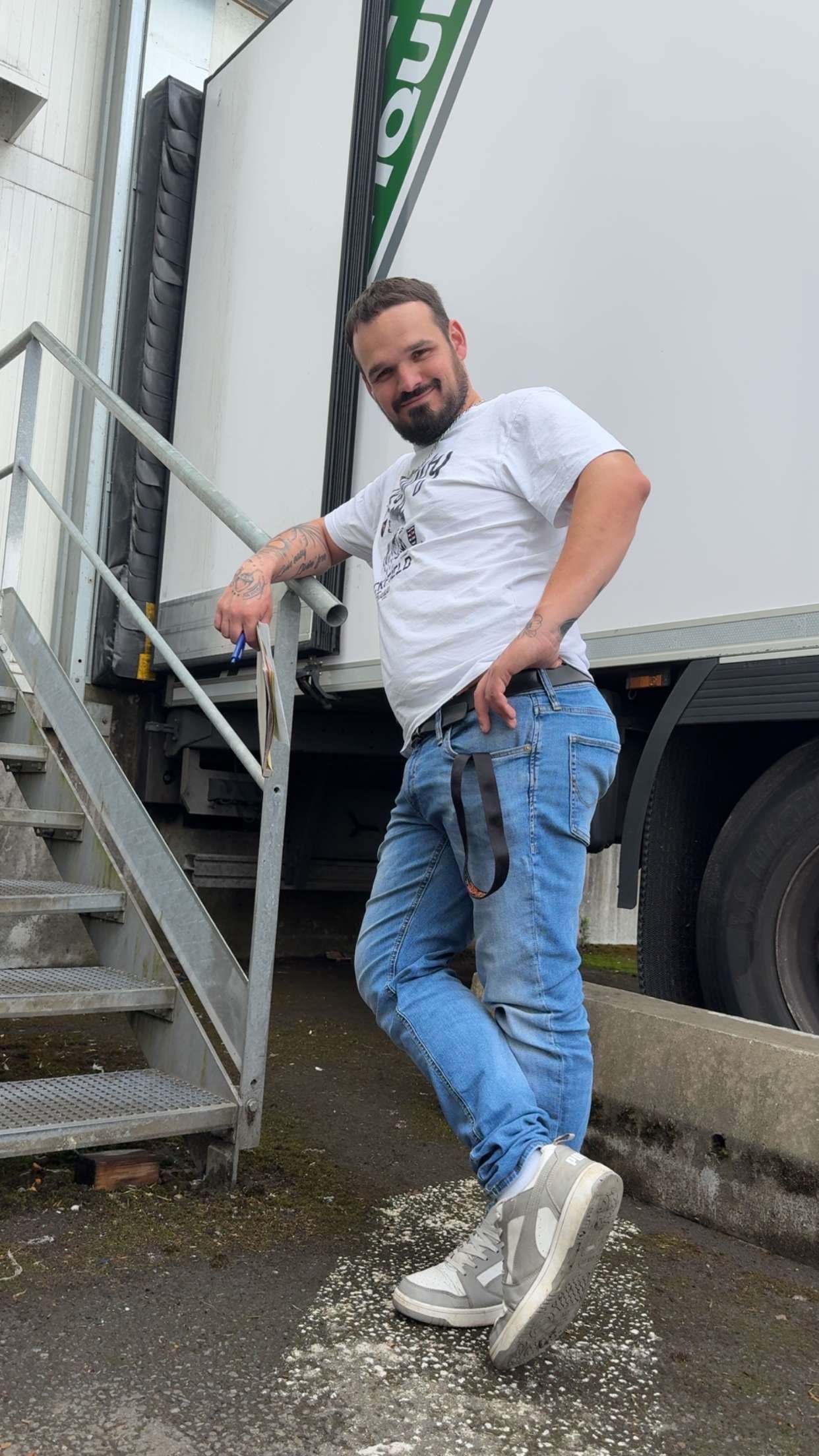 Profil de Ayron, 34 ans, Cruising gay à Mont-de-Buttes