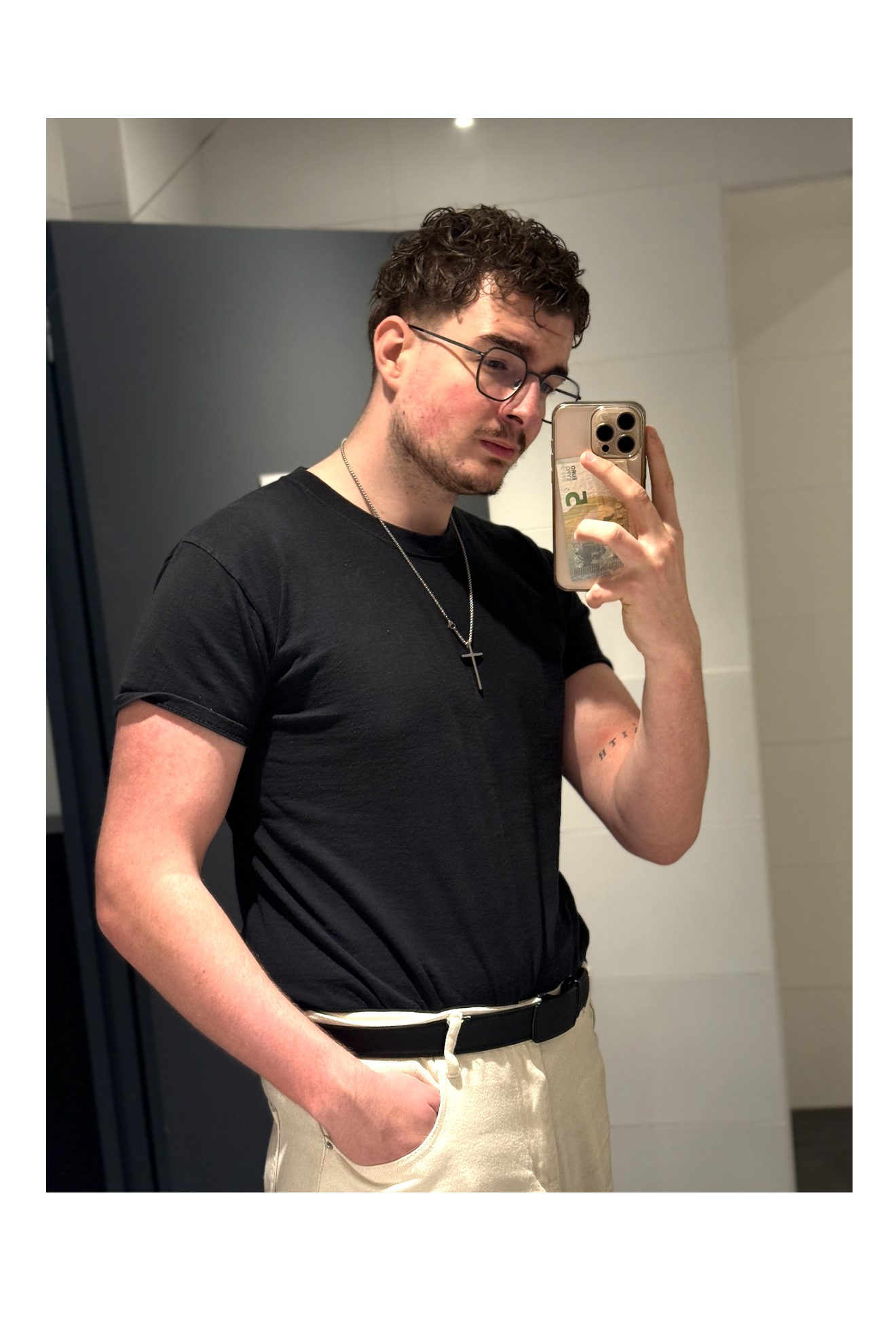 Profil de Tamba, 21 ans, Cruising gay à Concise