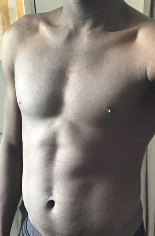 Profil de Carles, 31 ans, Cruising gay à Penthéréaz