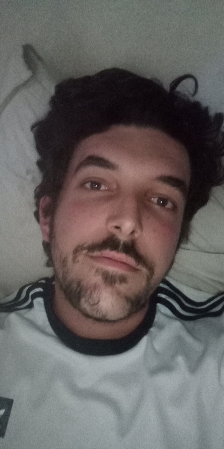 Profil de Corado, 26 ans, Cruising gay à Romainmôtier