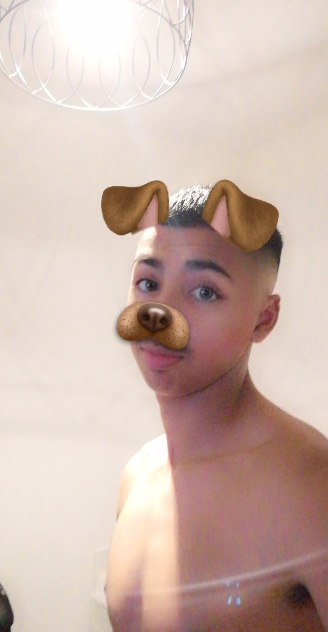 Profil de Palmyr, 22 ans, Cruising gay à Undervelier
