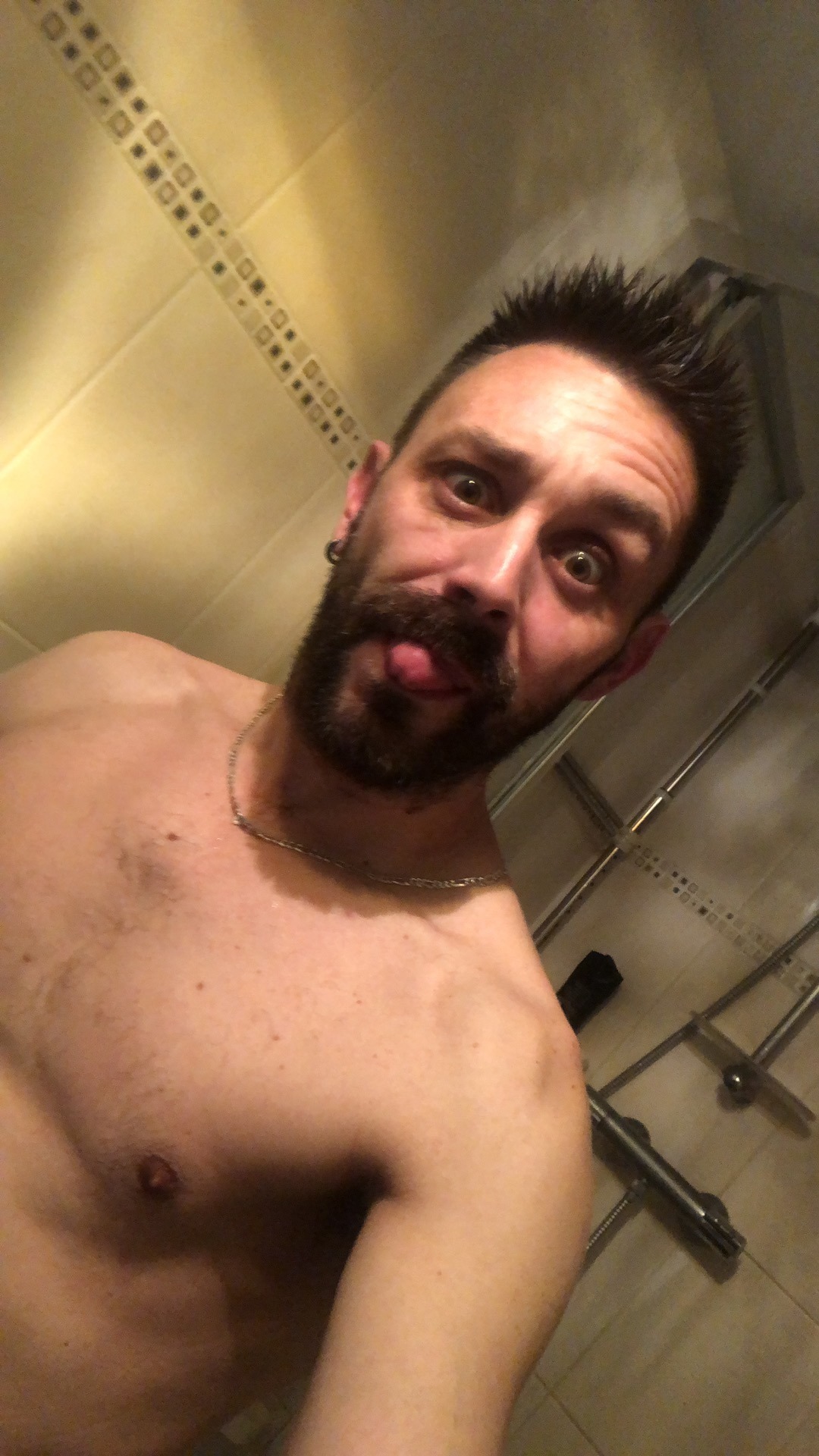 Profil de Djellali, 43 ans, Cruising gay à Rivaz