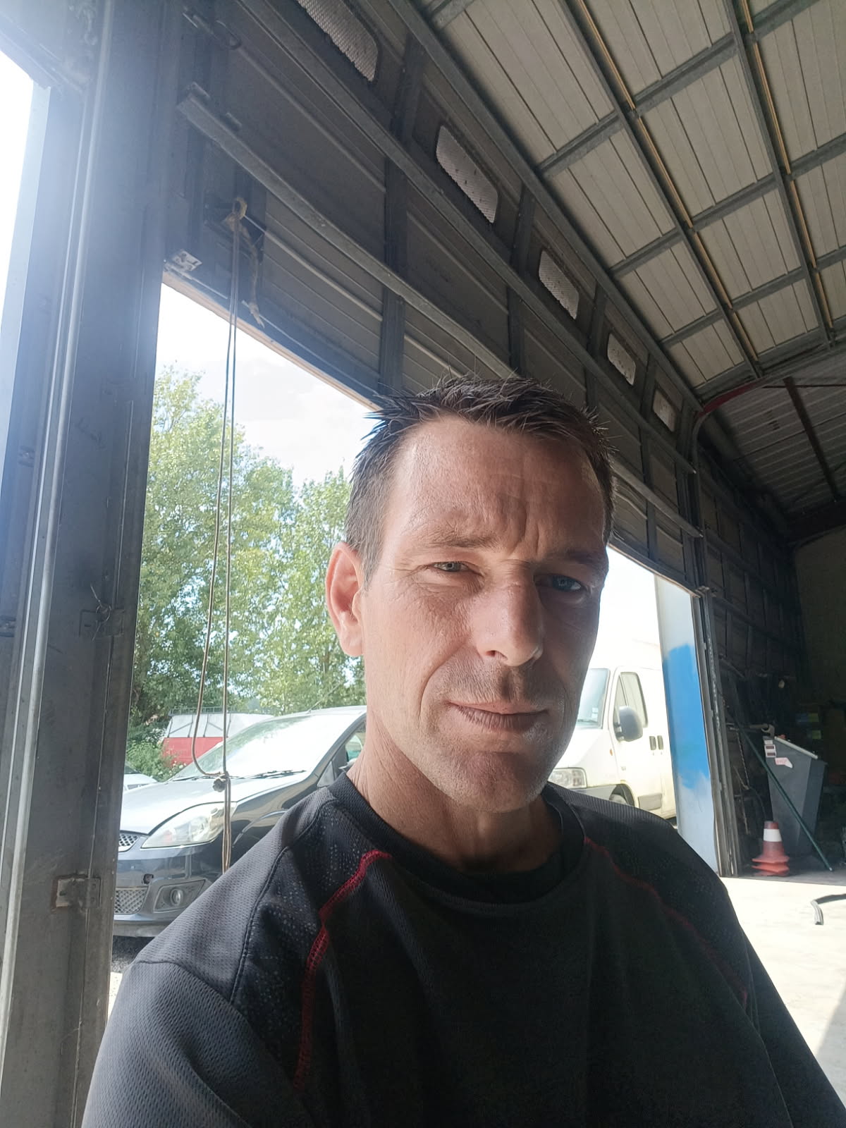Profil de Bouna, 42 ans, Cruising gay à Paudex