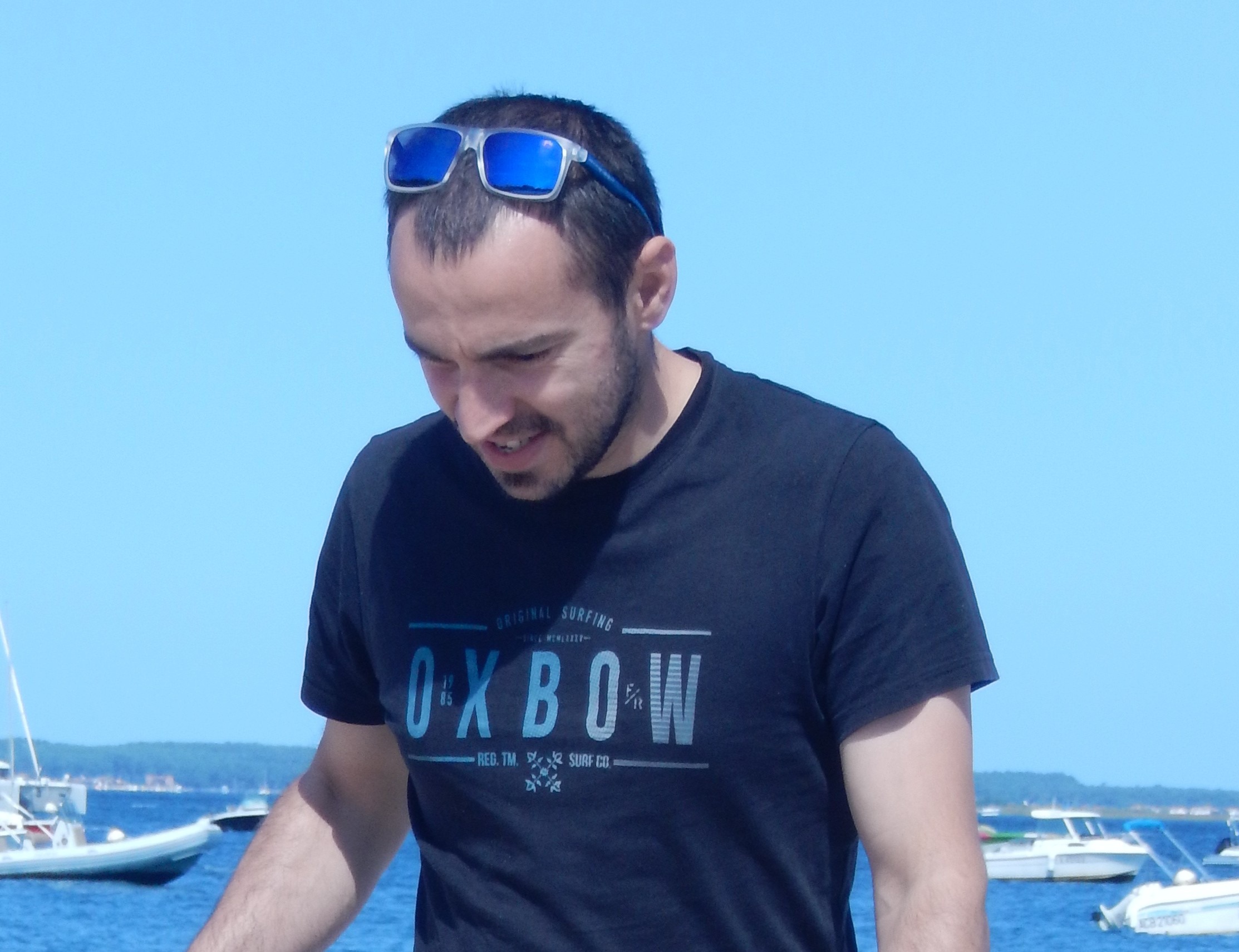 Profil de Kadafi, 36 ans, Cruising gay à Chesalles-sur-Oron