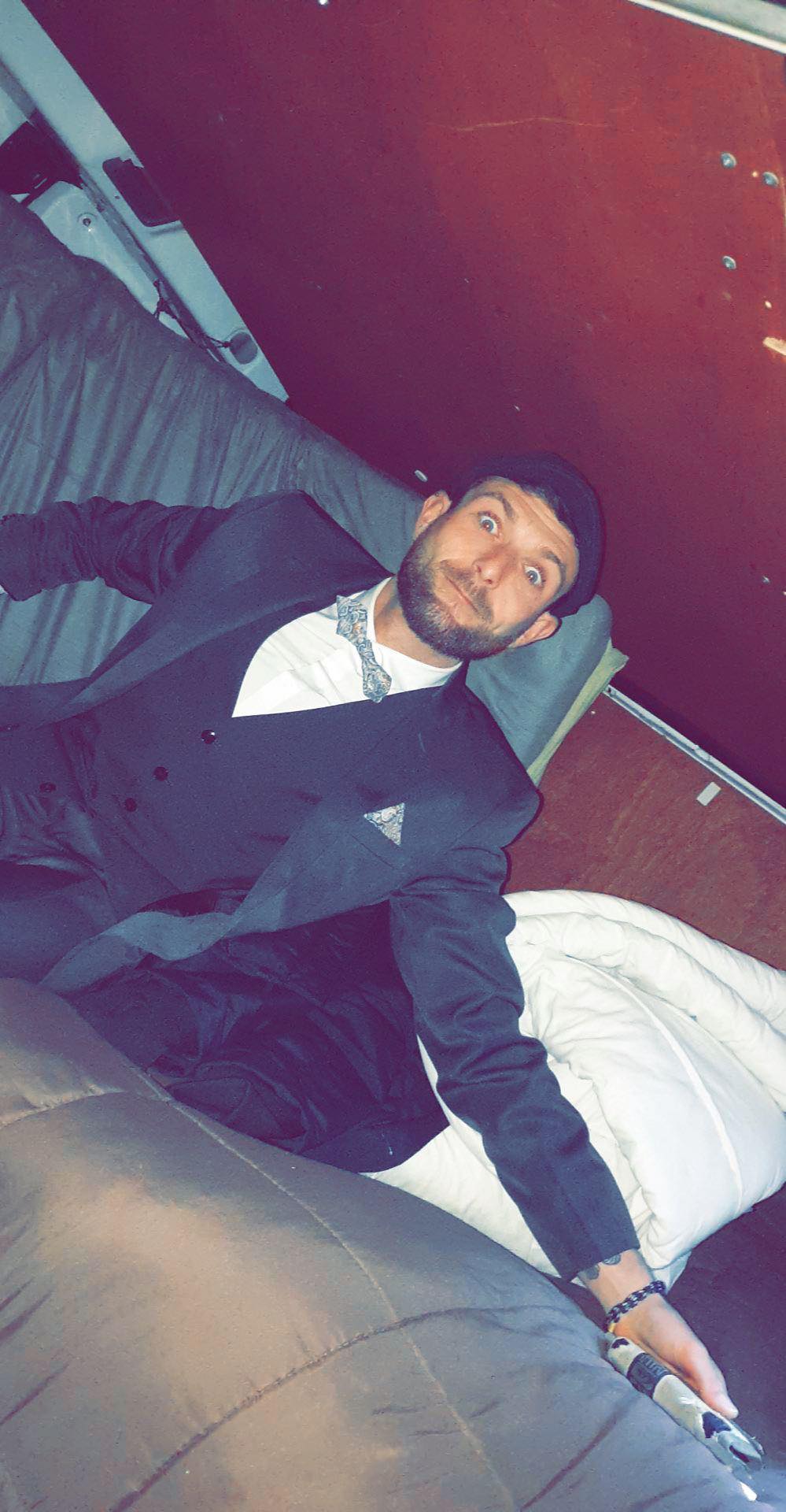 Profil de Oriel, 34 ans, Cruising gay à Les Brenets