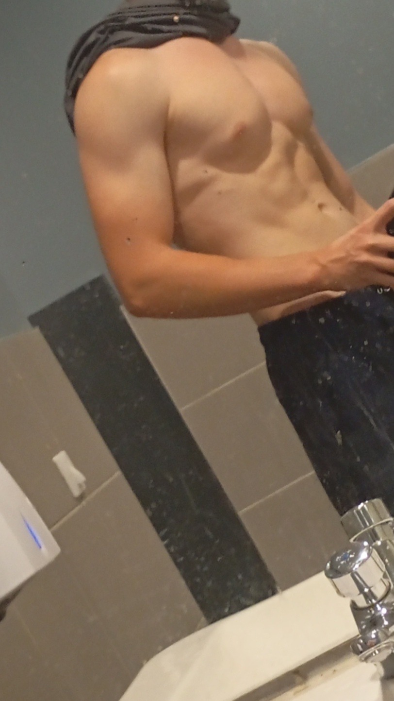 Profil de Ydrissa, 22 ans, Cruising gay à Orges