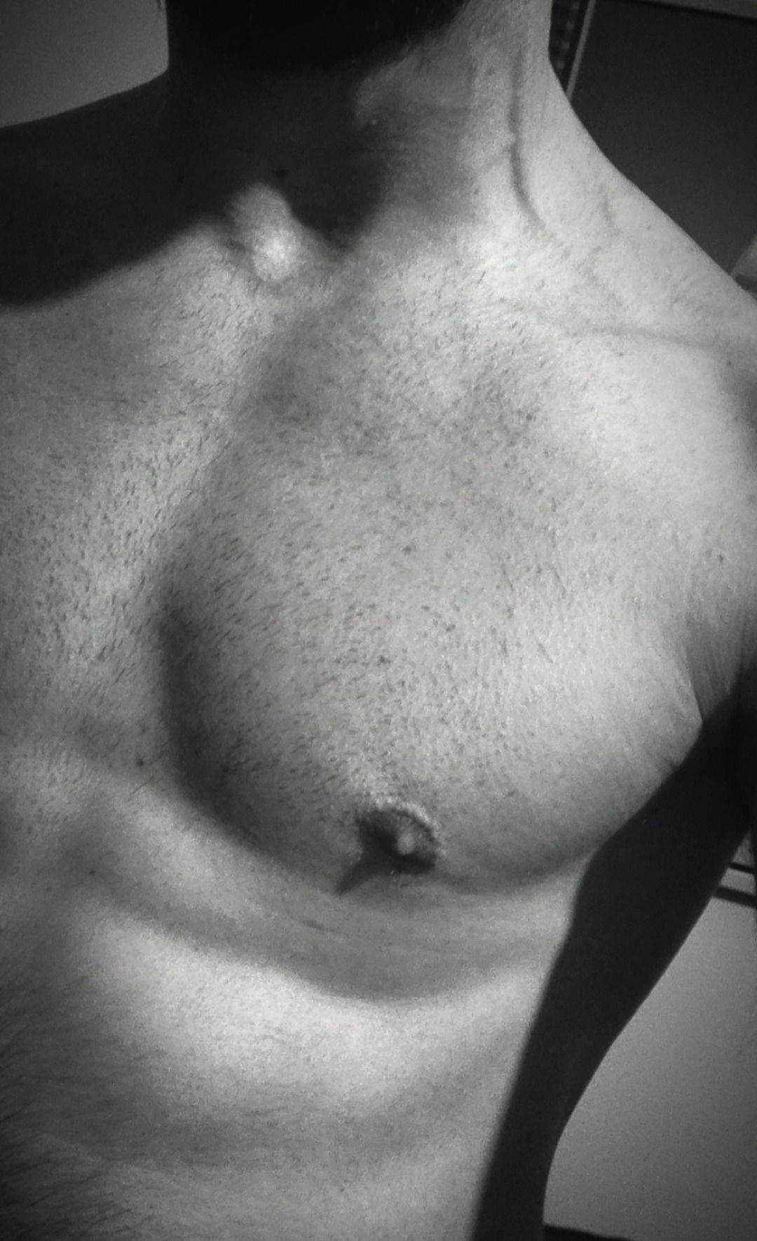 Profil de Matthyas, 27 ans, Cruising gay à Gressy