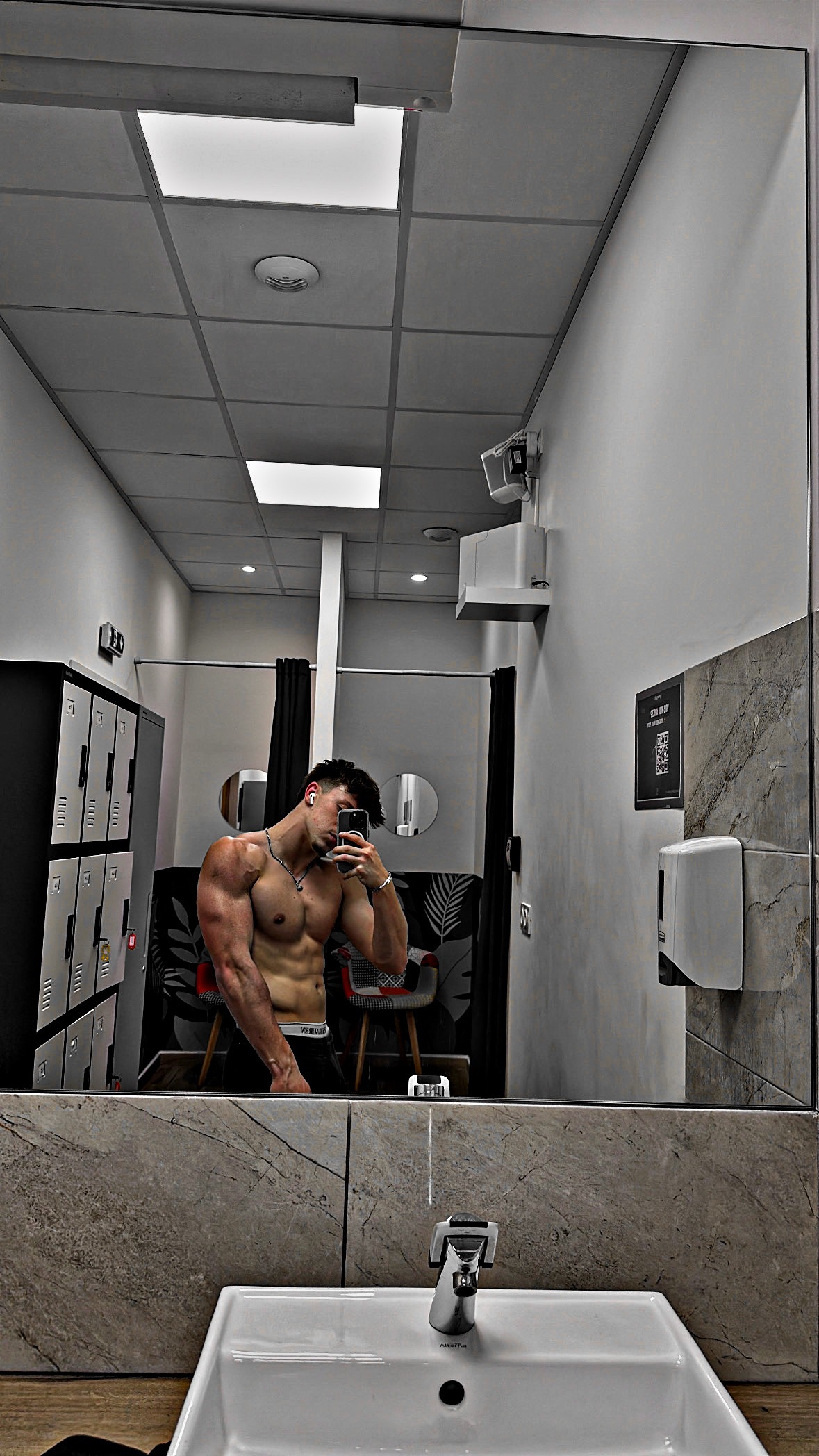 Profil de Baidy, 19 ans, Cruising gay à Buchillon