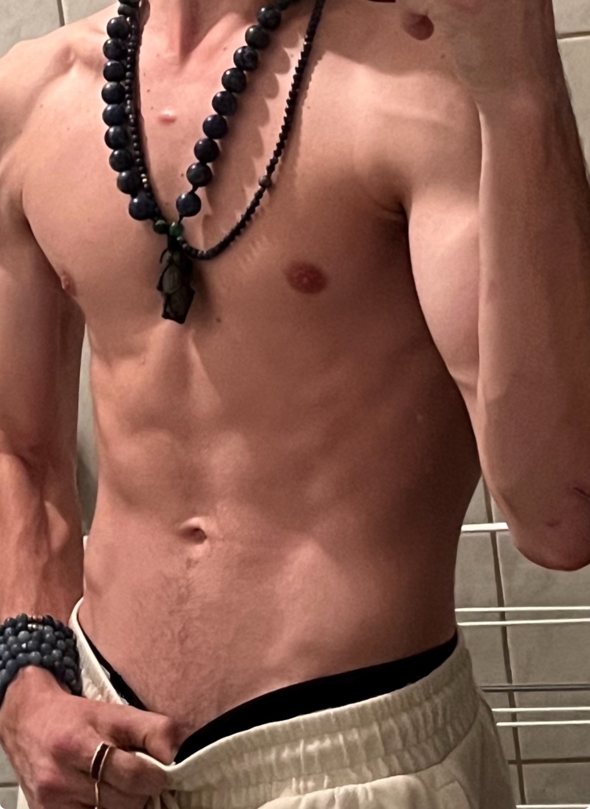 Profil de Jamale, 21 ans, Cruising gay à Vich