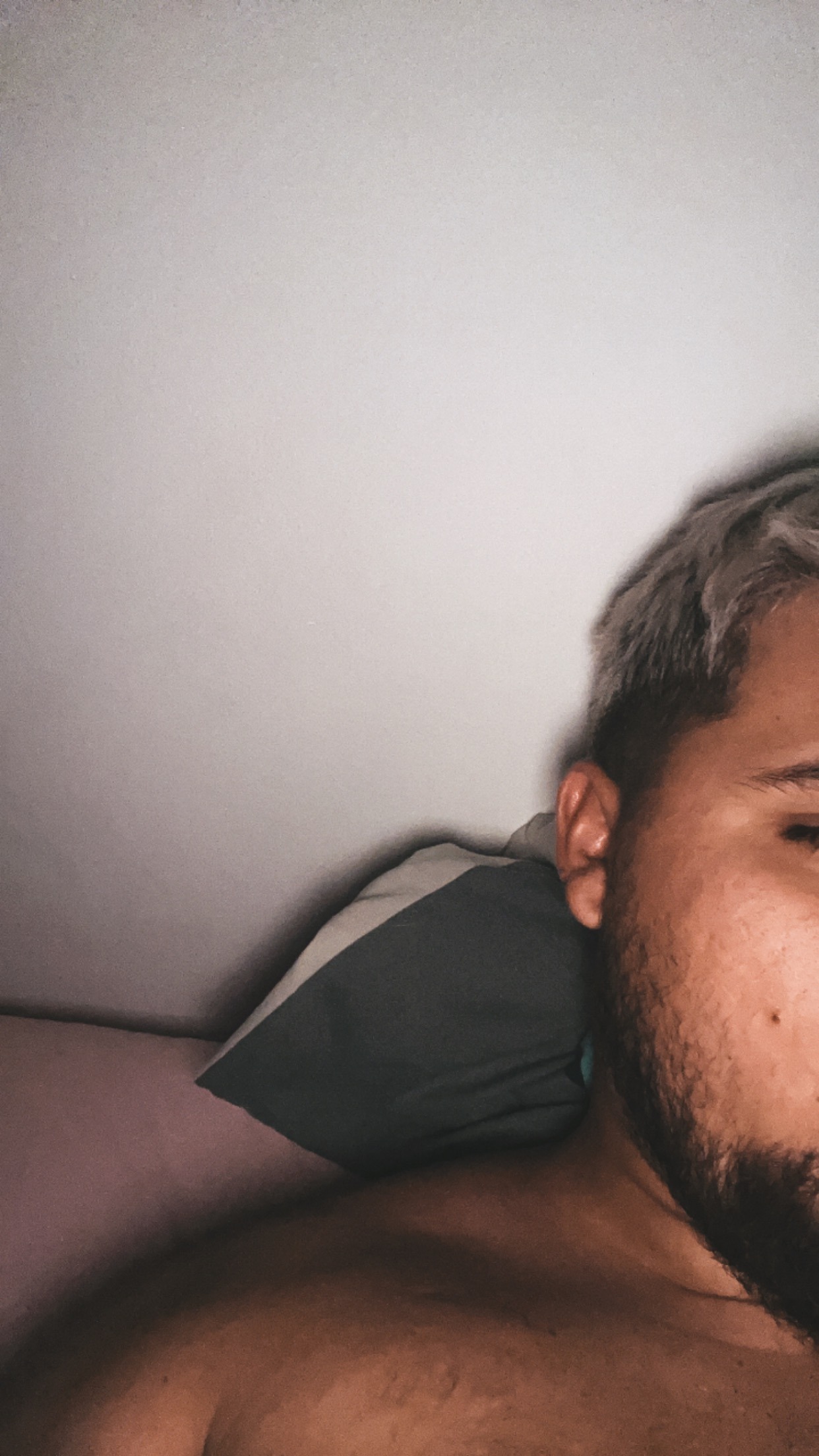 Profil de Nickson, 24 ans, Cruising gay à Gressy