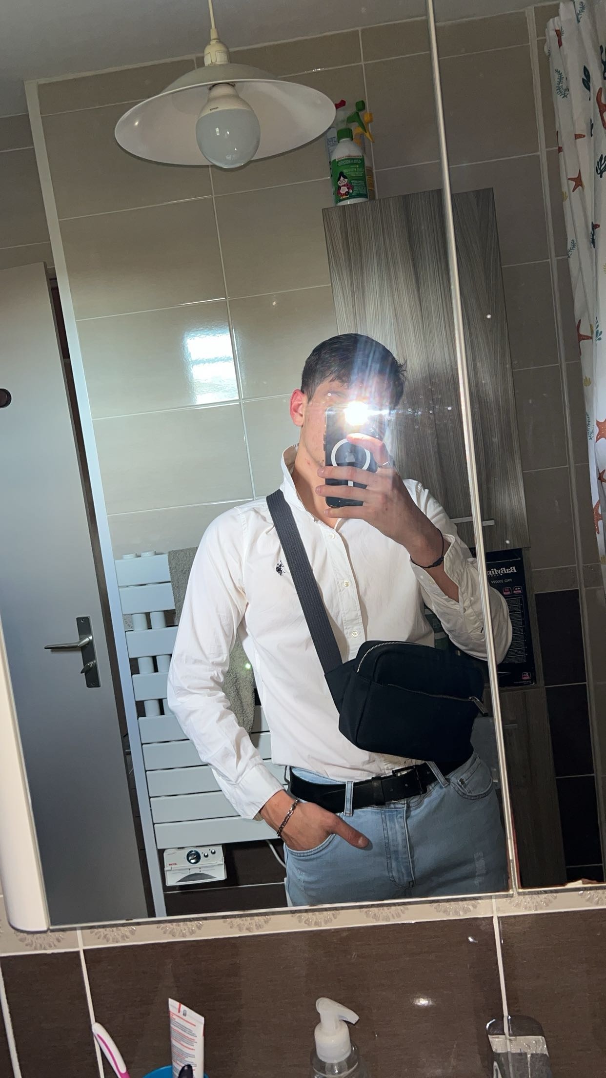Profil de Ives, 23 ans, Cruising gay à Ferlens VD