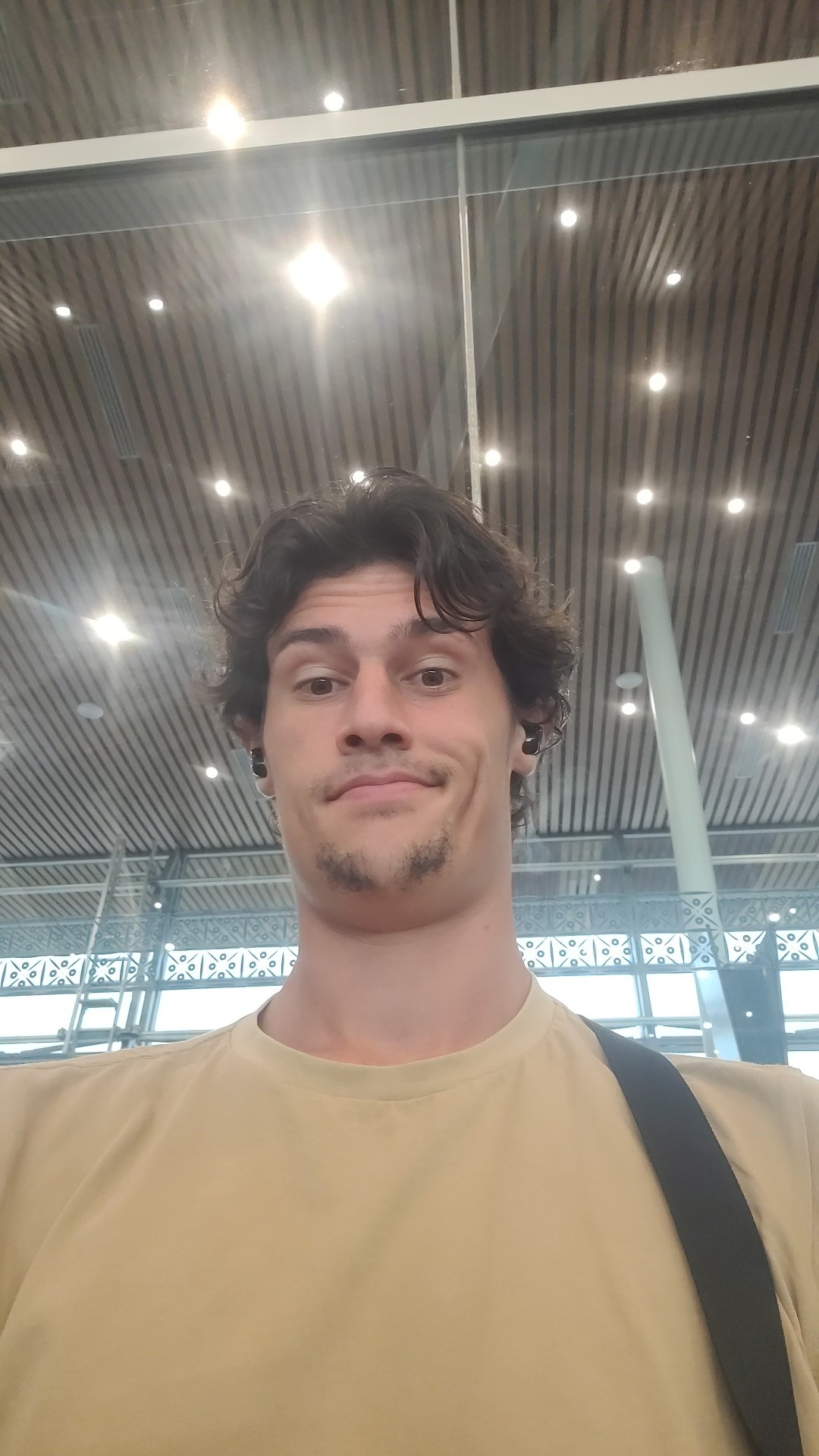 Profil de Thays, 24 ans, Cruising gay à Signy