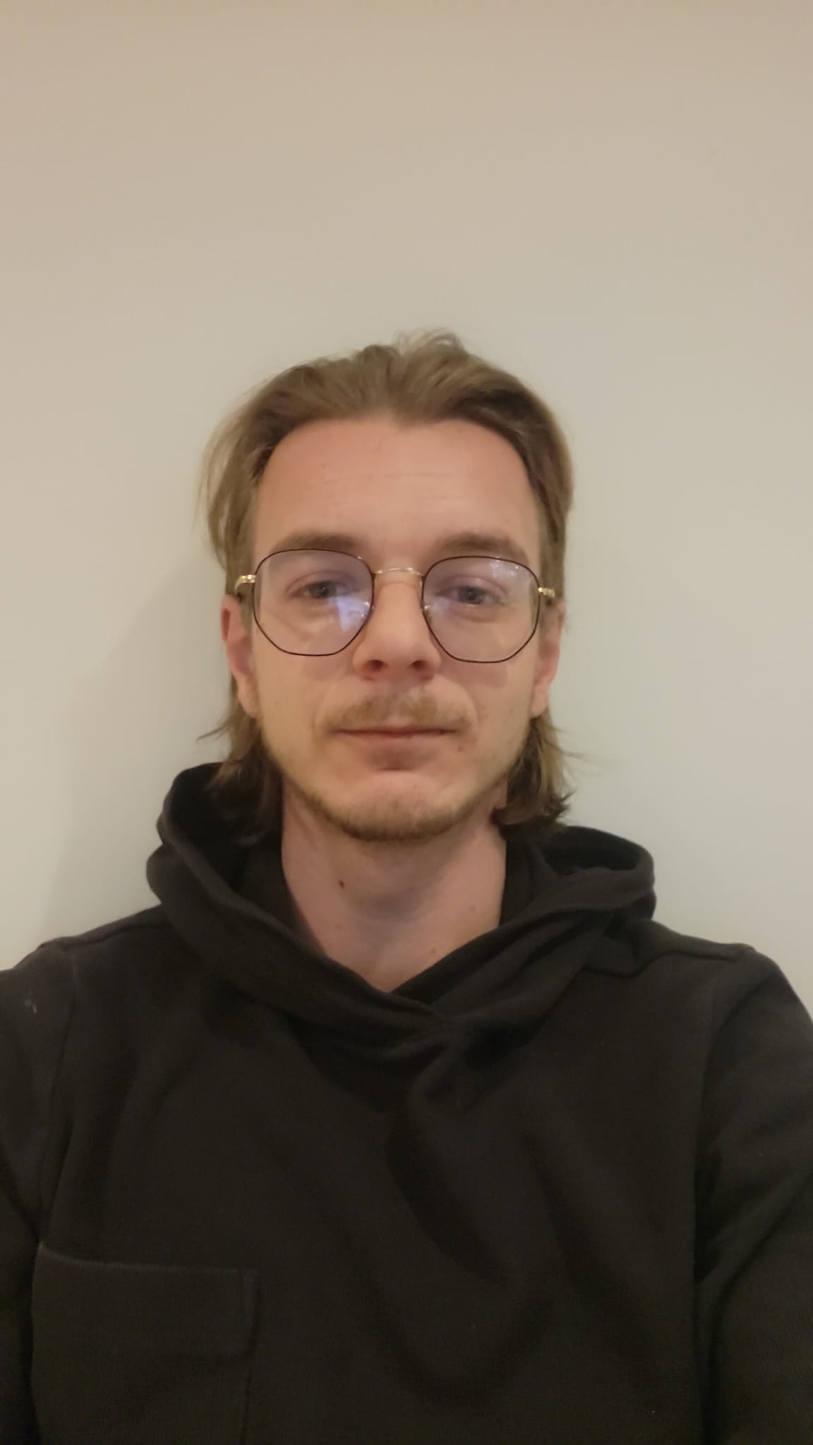 Profil de Ghjuvan, 30 ans, Cruising gay à Buix