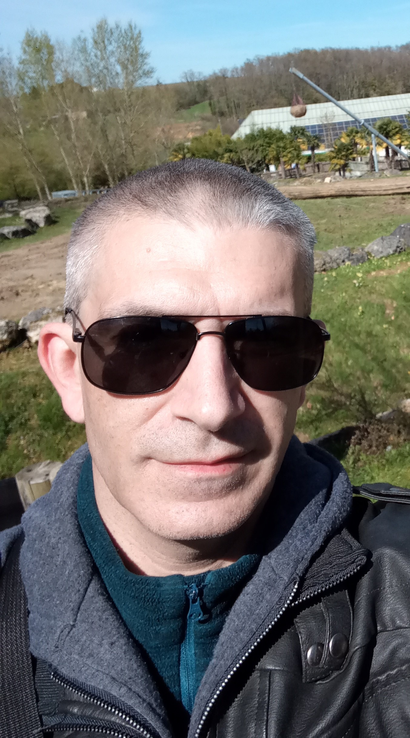 Profil de Johane, 46 ans, Cruising gay à Cuarnens