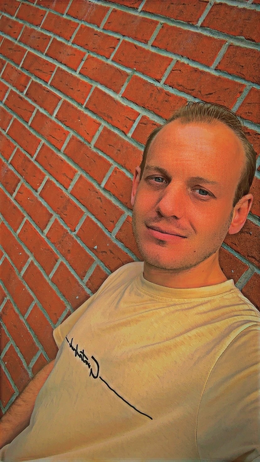 Profil de Edric, 28 ans, Cruising gay à Marchissy