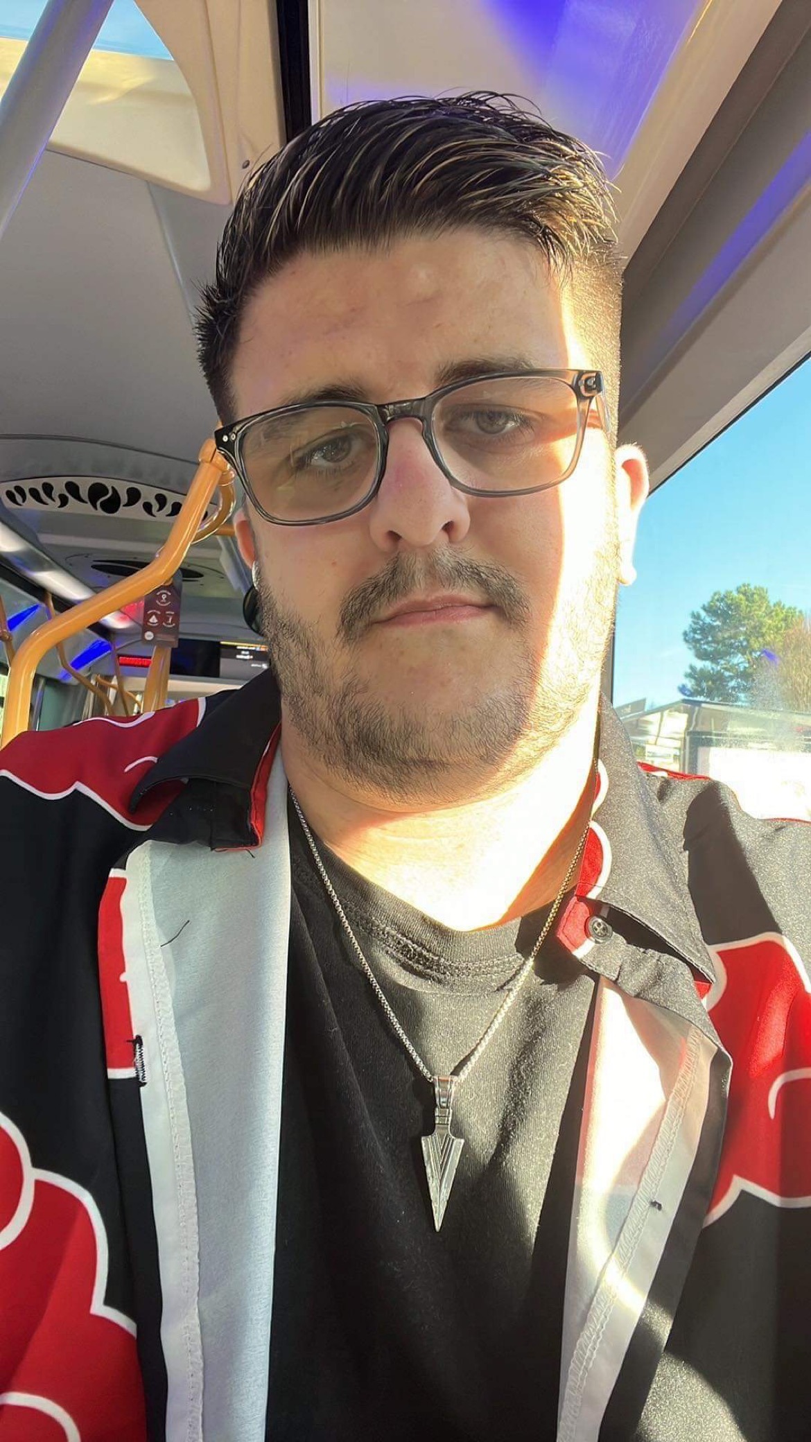 Profil de Miroslav, 29 ans, Cruising gay à Démoret