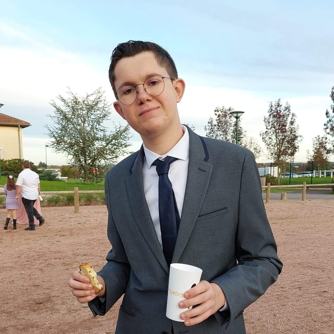 Profil de Myke, 23 ans, Cruising gay à Essertes