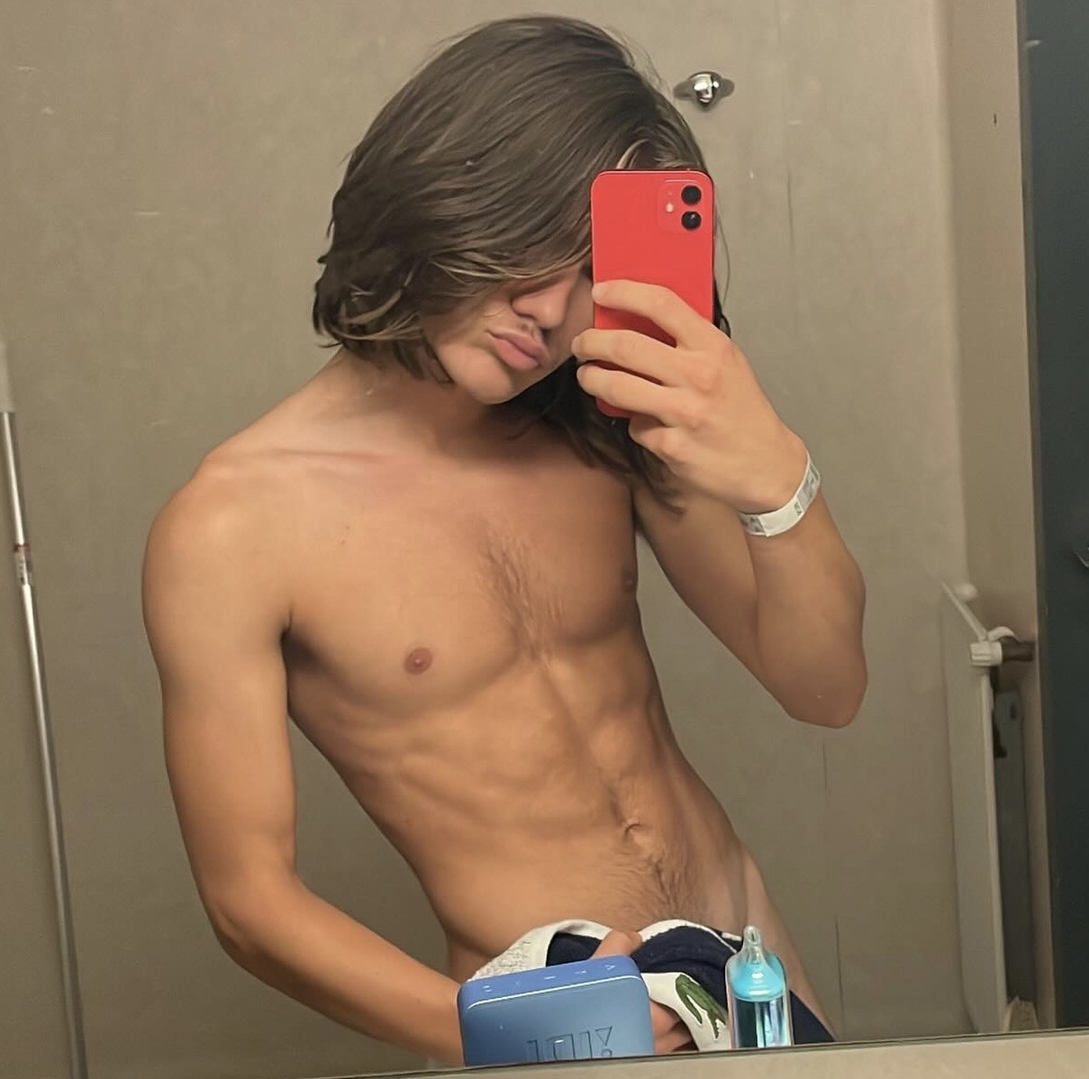 Profil de Jaleel, 21 ans, Cruising gay à Le Solliat