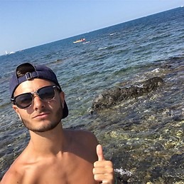 Profil de Adji, 23 ans, Cruising gay à Chardonne