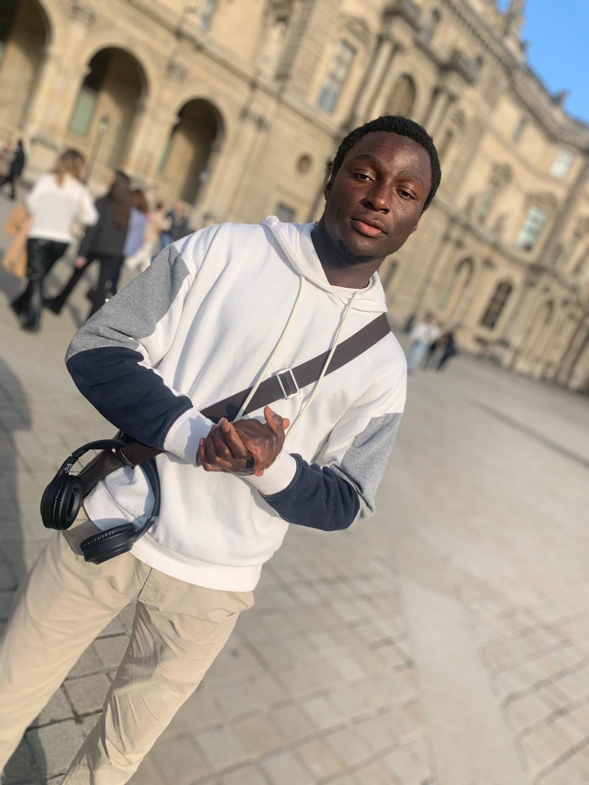 Profil de Bala, 22 ans, Cruising gay à Grancy