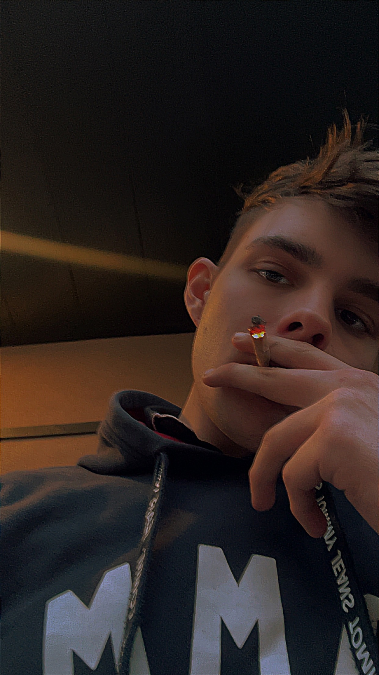 Profil de Jimmi, 18 ans, Cruising gay à Chavannes-près-Renens