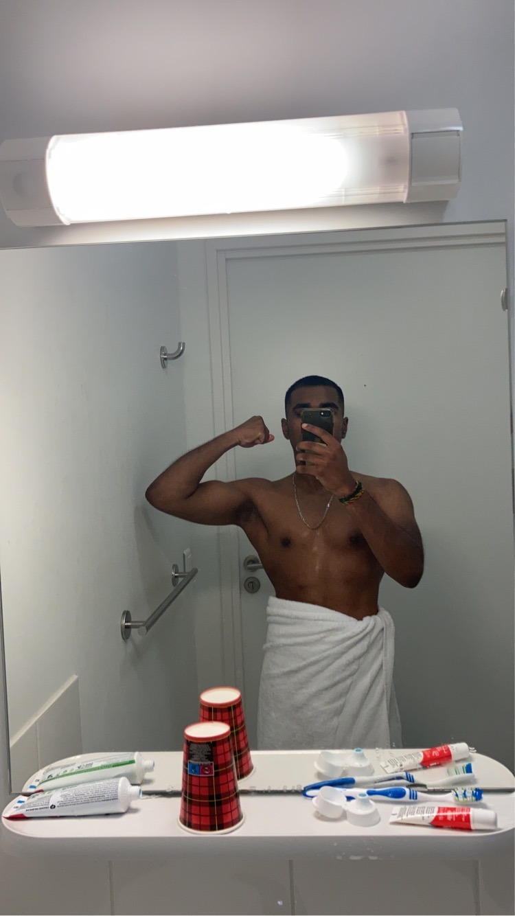 Profil de Anakin, 27 ans, Cruising gay à Syens