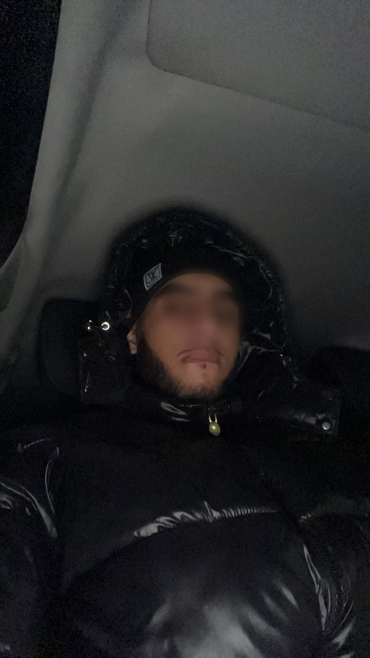 Profil de Feodor, 20 ans, Cruising gay à Murist