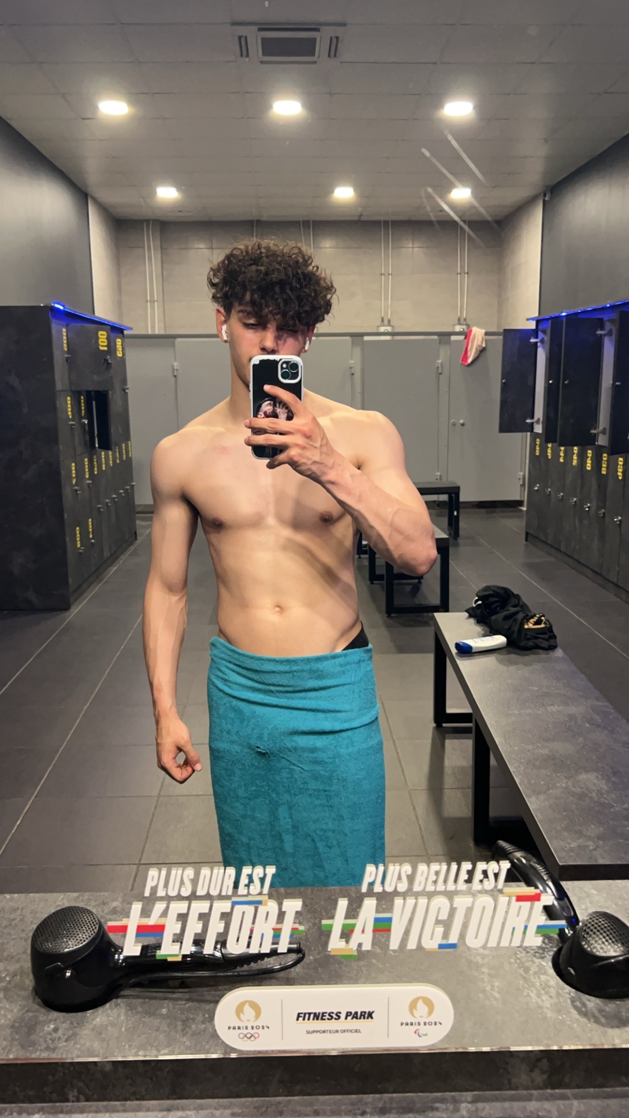 Profil de Ouriel, 22 ans, Cruising gay à Oleyres