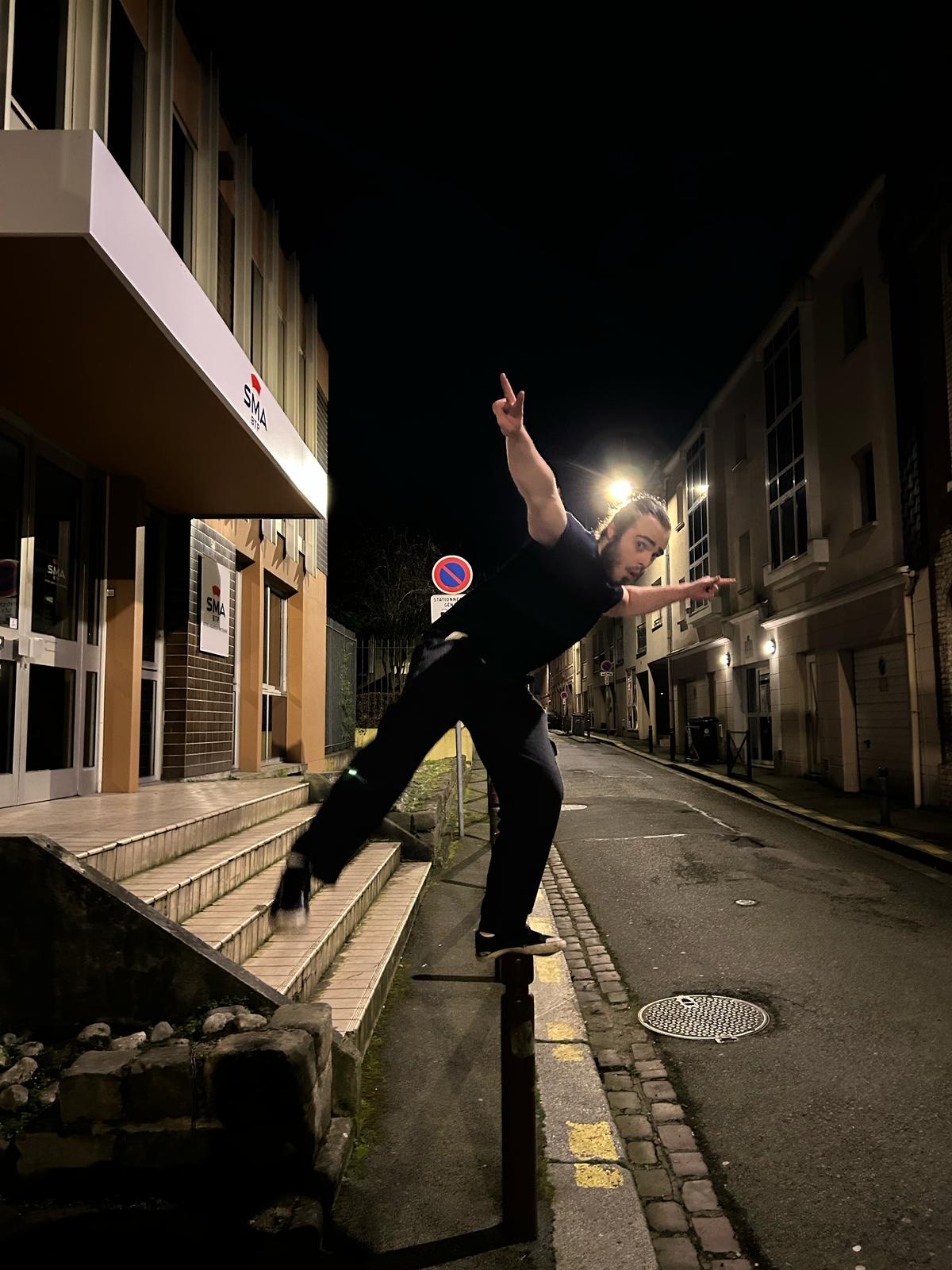 Profil de Nehemy, 22 ans, Cruising gay à Mutrux