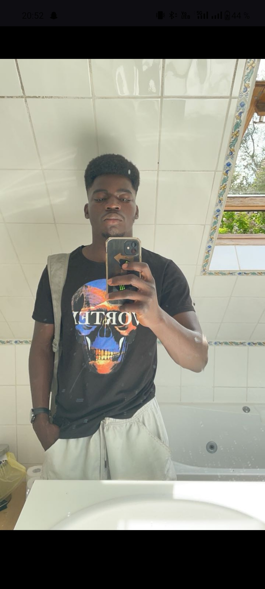 Profil de Corantin, 25 ans, Cruising gay à Bevaix