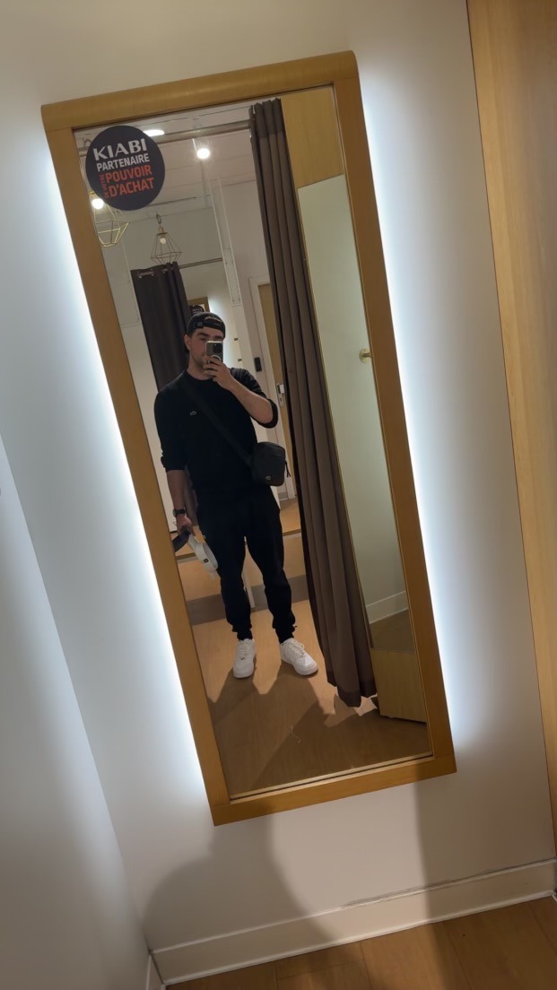 Profil de Aleksi, 20 ans, Cruising gay à Borex