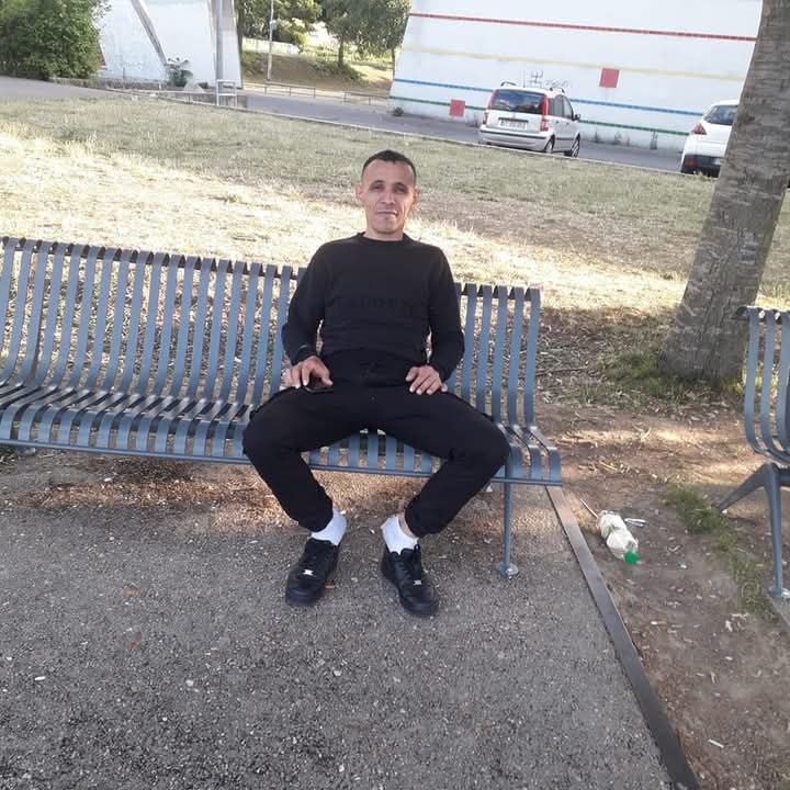 Profil de Zeljko, 36 ans, Cruising gay à Veytaux