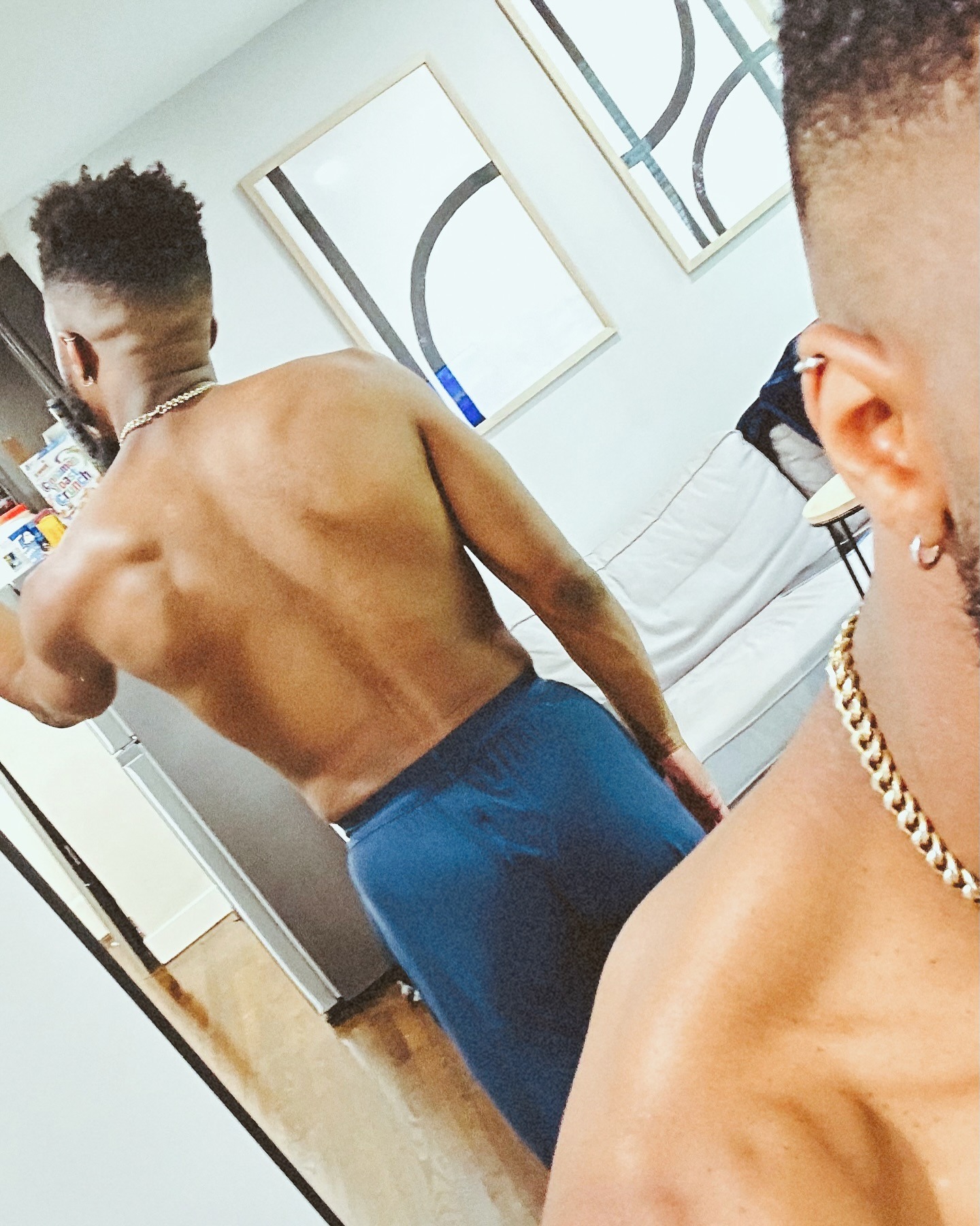 Profil de Azael, 31 ans, Cruising gay à Lully VD