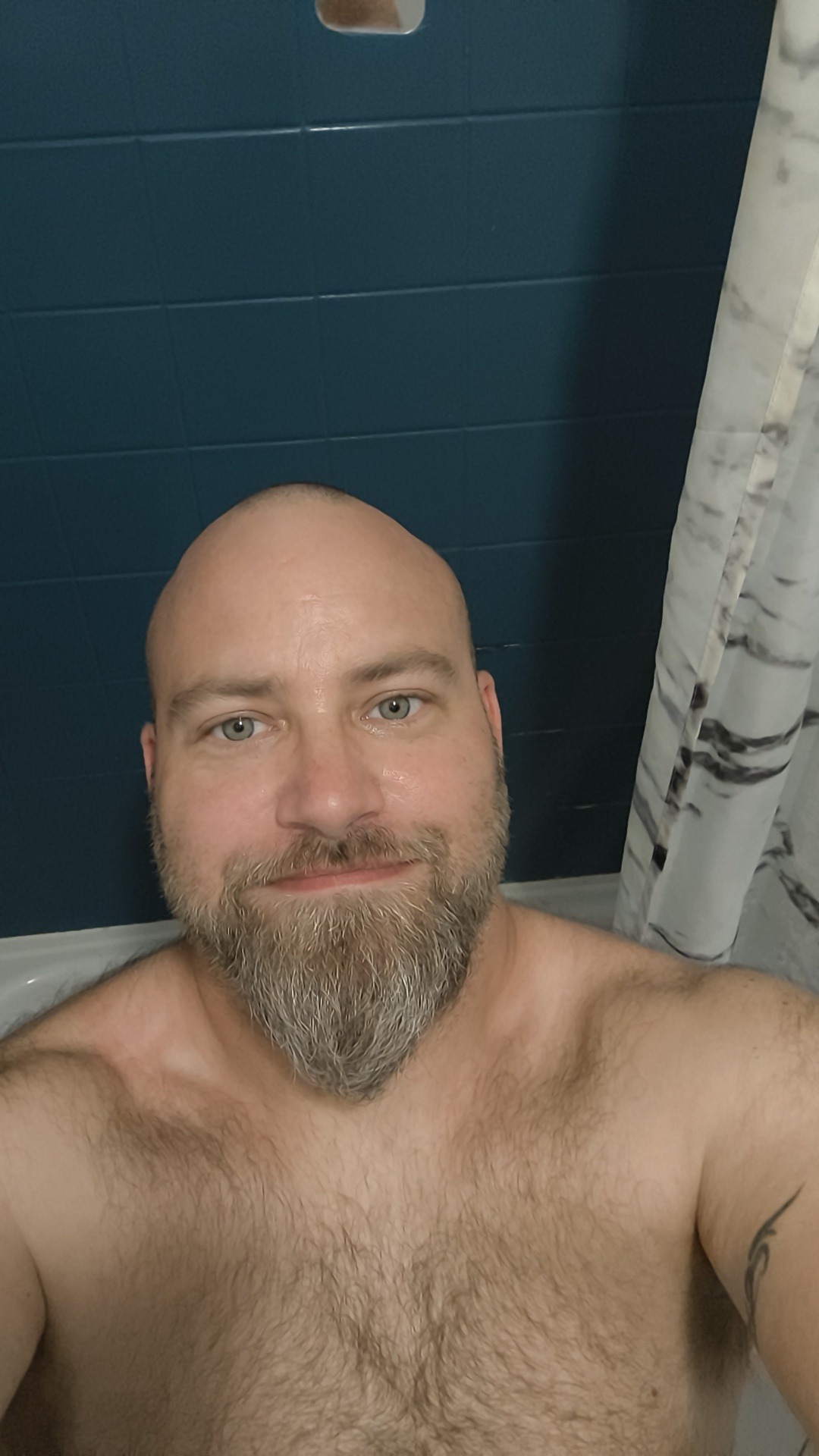 Profil de Pierre-michel, 42 ans, Cruising gay à Les Brenets