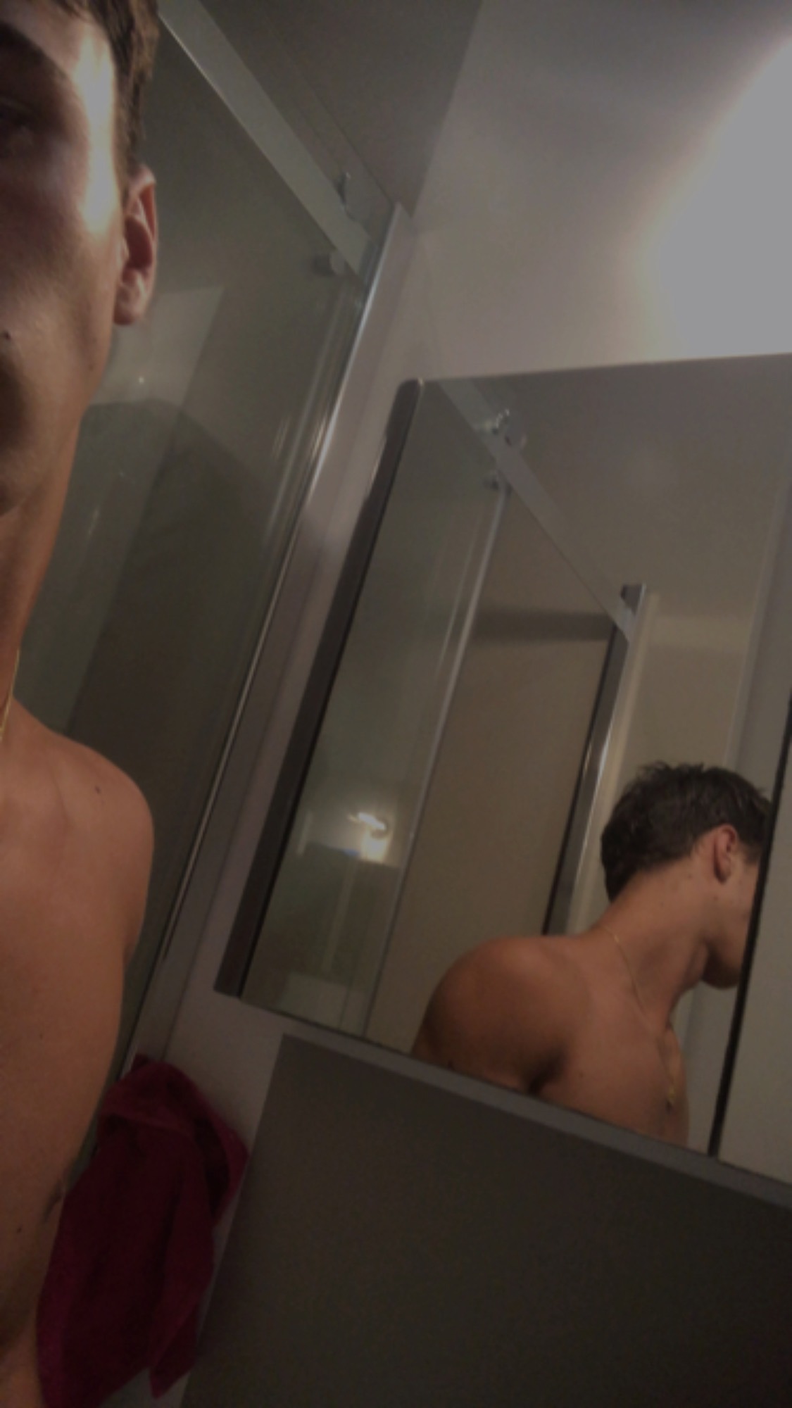 Profil de Abdelkarim, 19 ans, Cruising gay à Villars-Epeney