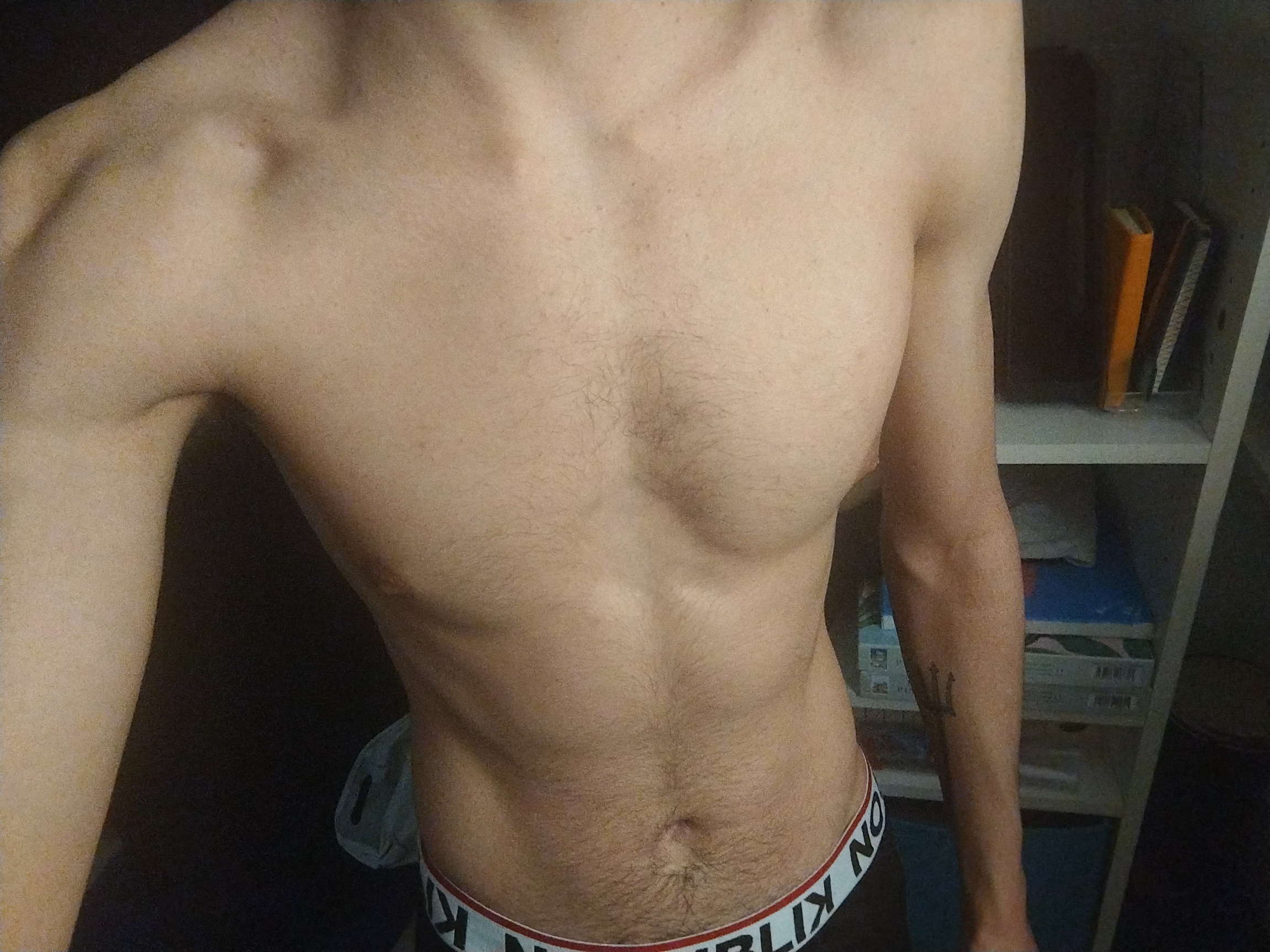 Profil de Jessim, 21 ans, Cruising gay à Vallamand