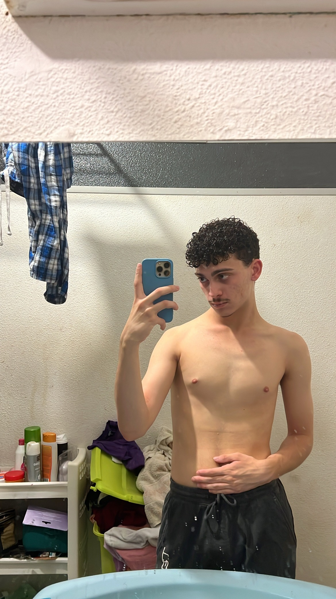Profil de Ozay, 20 ans, Cruising gay à Corsier GE