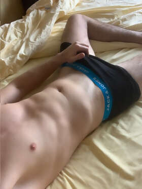 Profil de Hamouda, 32 ans, Cruising gay à Chexbres