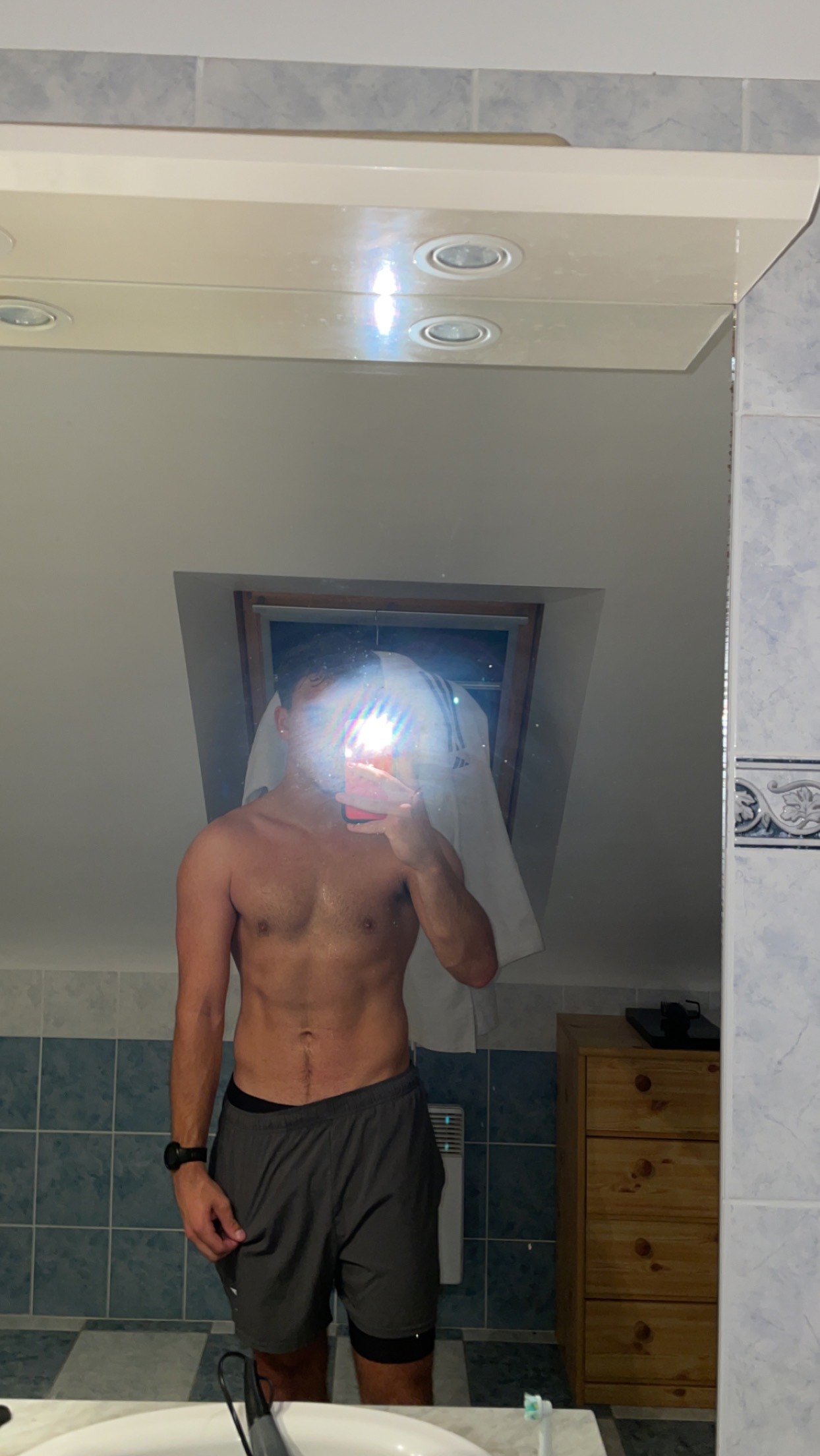 Profil de Casper, 22 ans, Cruising gay à Pompaples