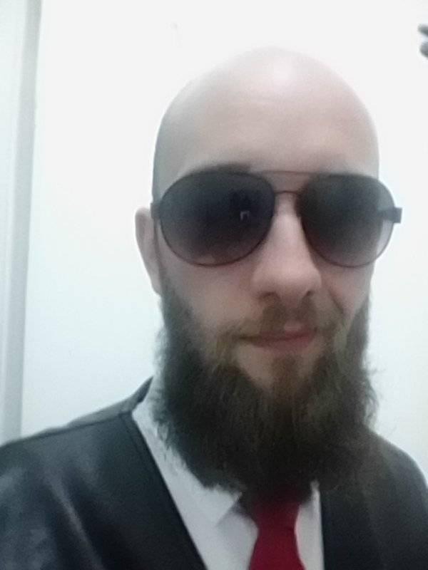 Profil de Izzet, 31 ans, Cruising gay à Cheyres