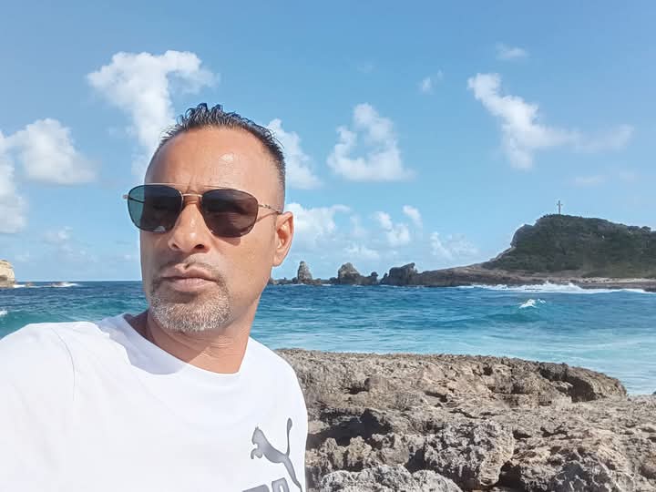 Profil de Rodney, 46 ans, Cruising gay à Mauraz