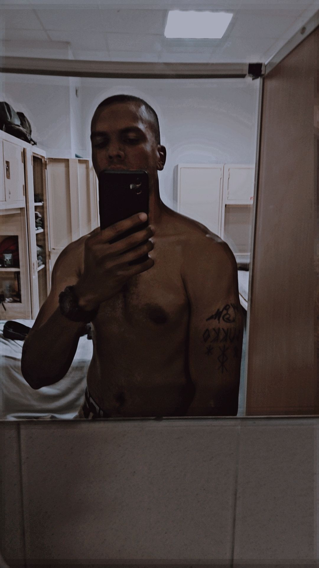 Profil de Dory, 23 ans, Cruising gay à Avenches