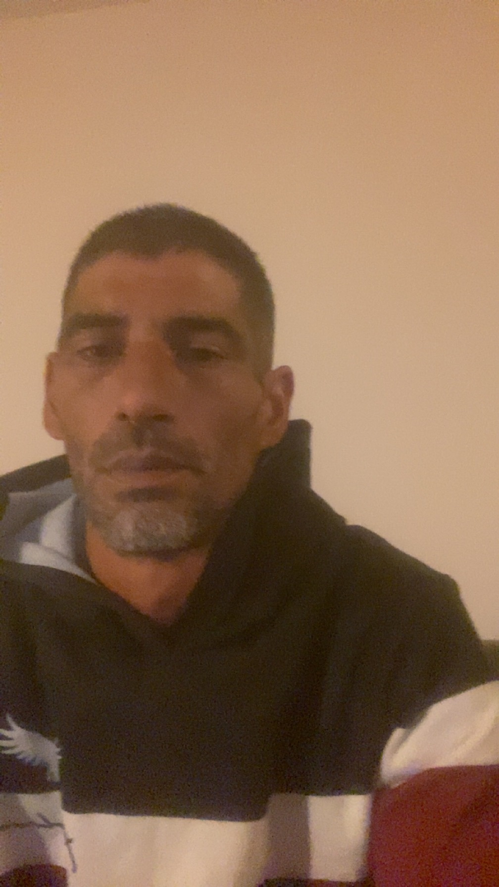 Profil de Darris, 40 ans, Cruising gay à Brot-Dessous
