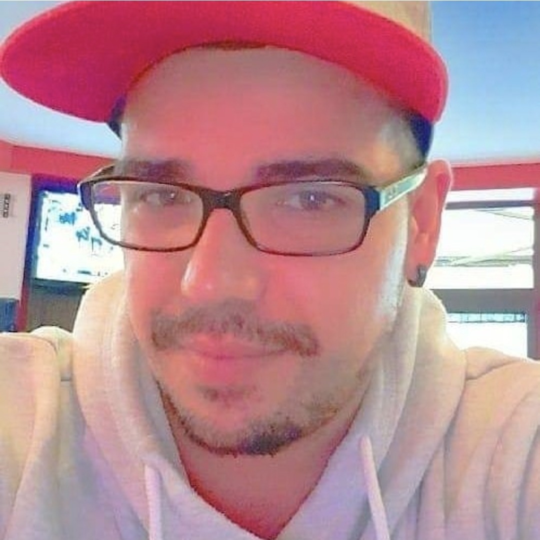 Profil de Houdeyfa, 39 ans, Cruising gay à Rossenges