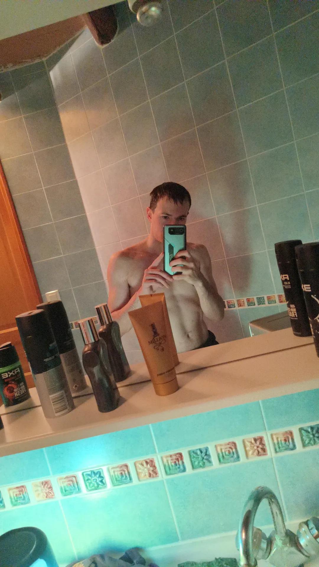 Profil de Sandy, 26 ans, Cruising gay à Veytaux