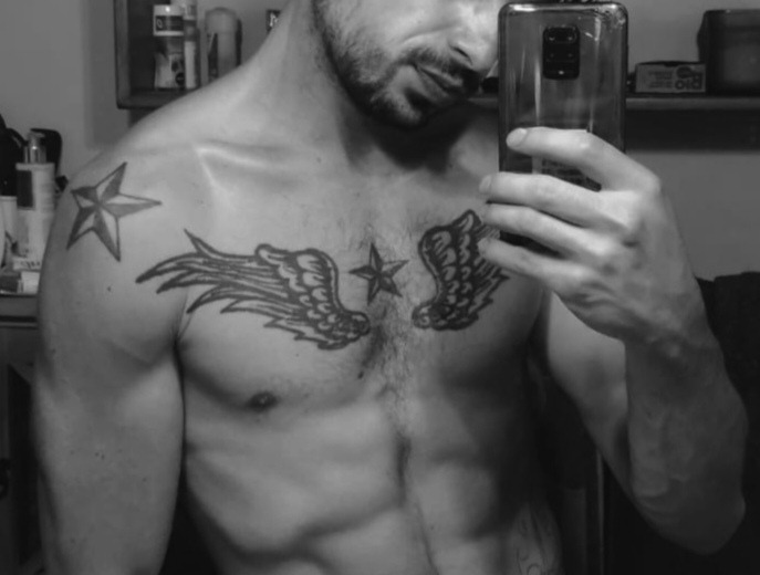 Profil de Volcy, 28 ans, Cruising gay à Burtigny