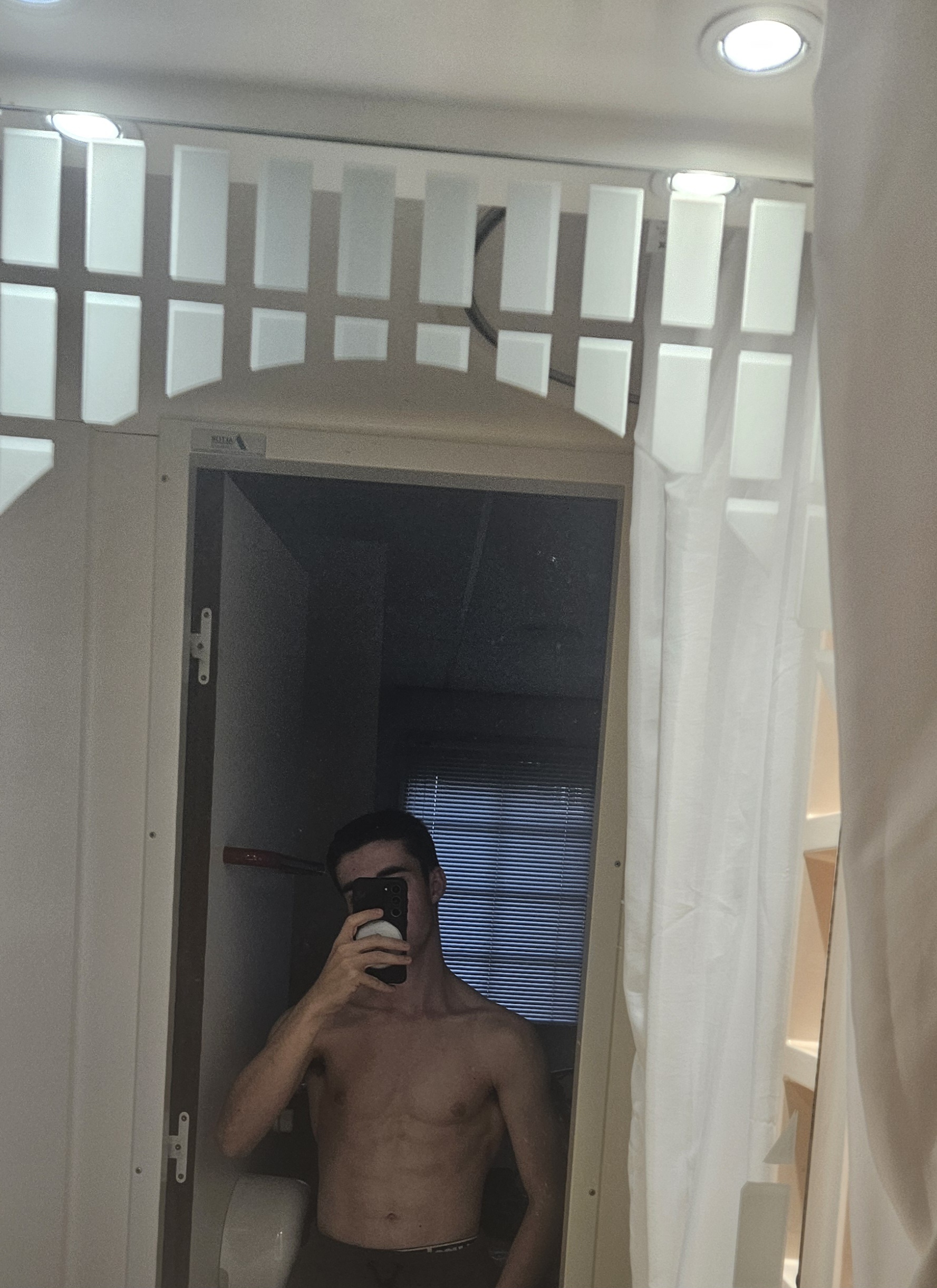 Profil de Manoah, 26 ans, Cruising gay à La Cibourg