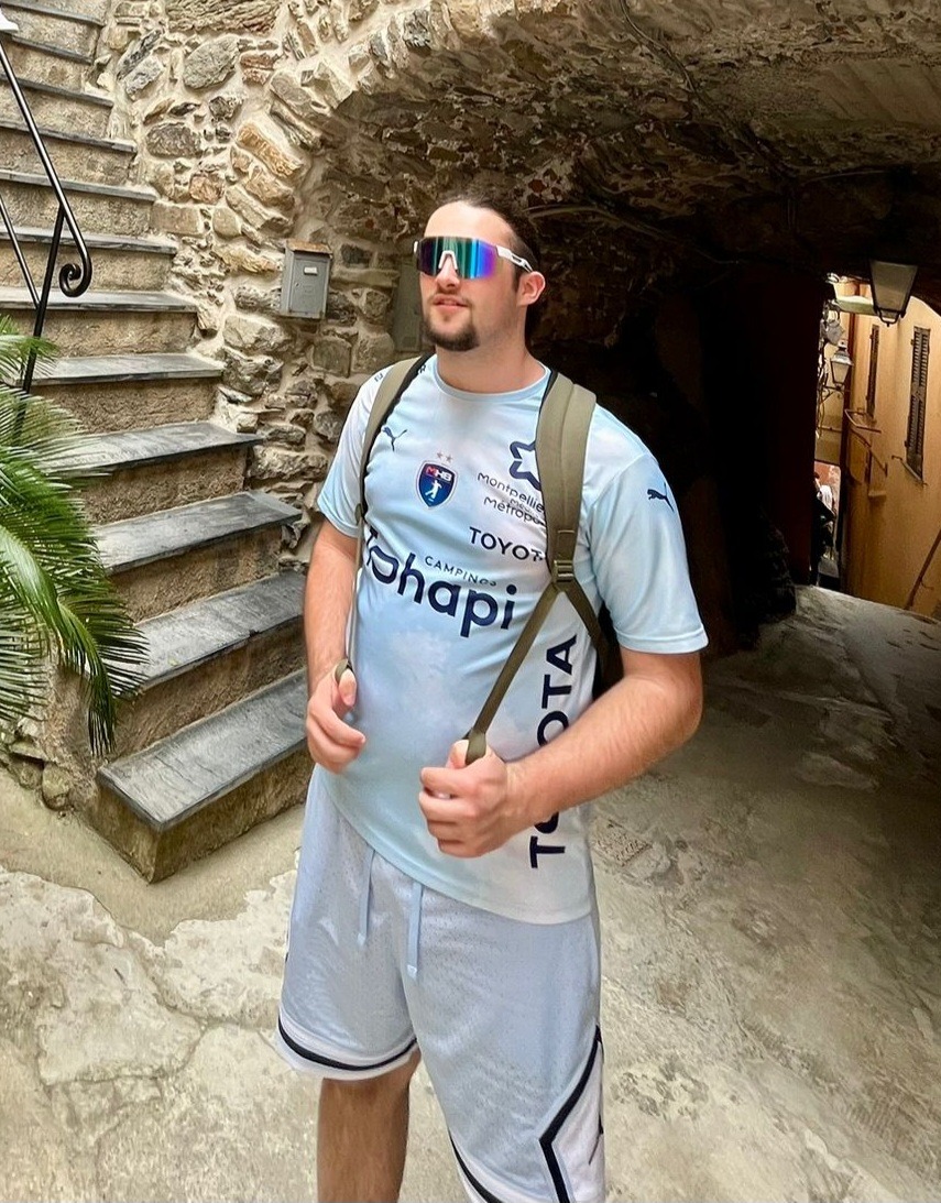 Profil de Joud, 21 ans, Cruising gay à Chéserex