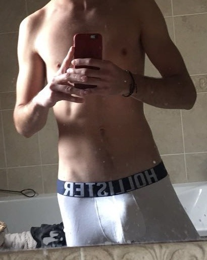 Profil de Nahyl, 25 ans, Cruising gay à Chenaux