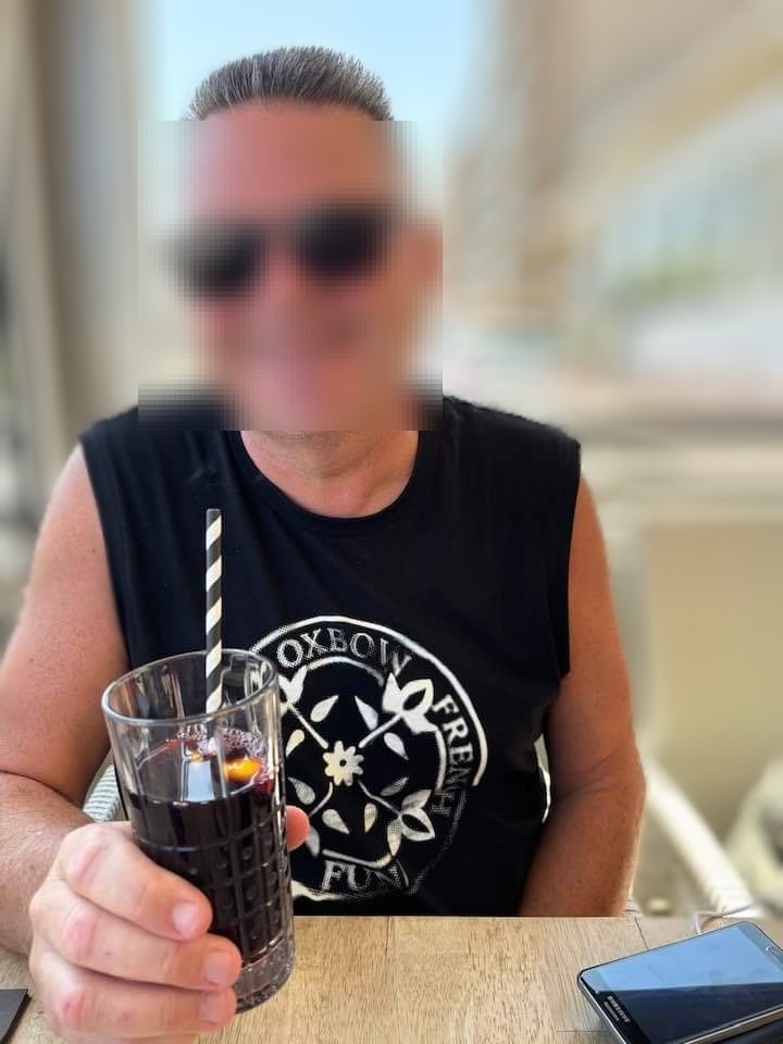 Profil de Louis, 53 ans, Cruising gay à Molondin
